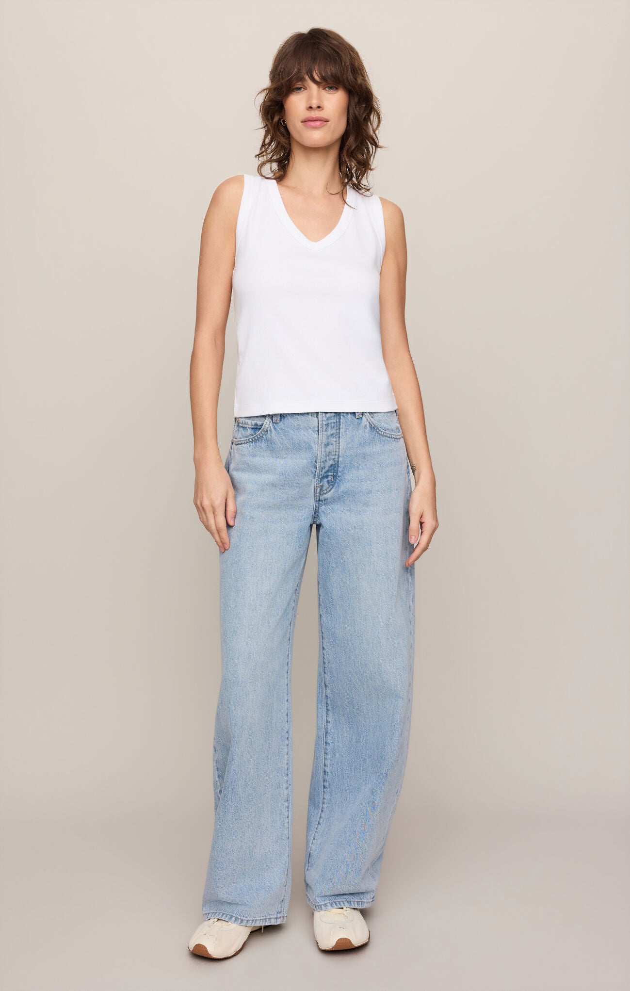 Z Supply - Ellie V Neck Tank - White - happenstance.