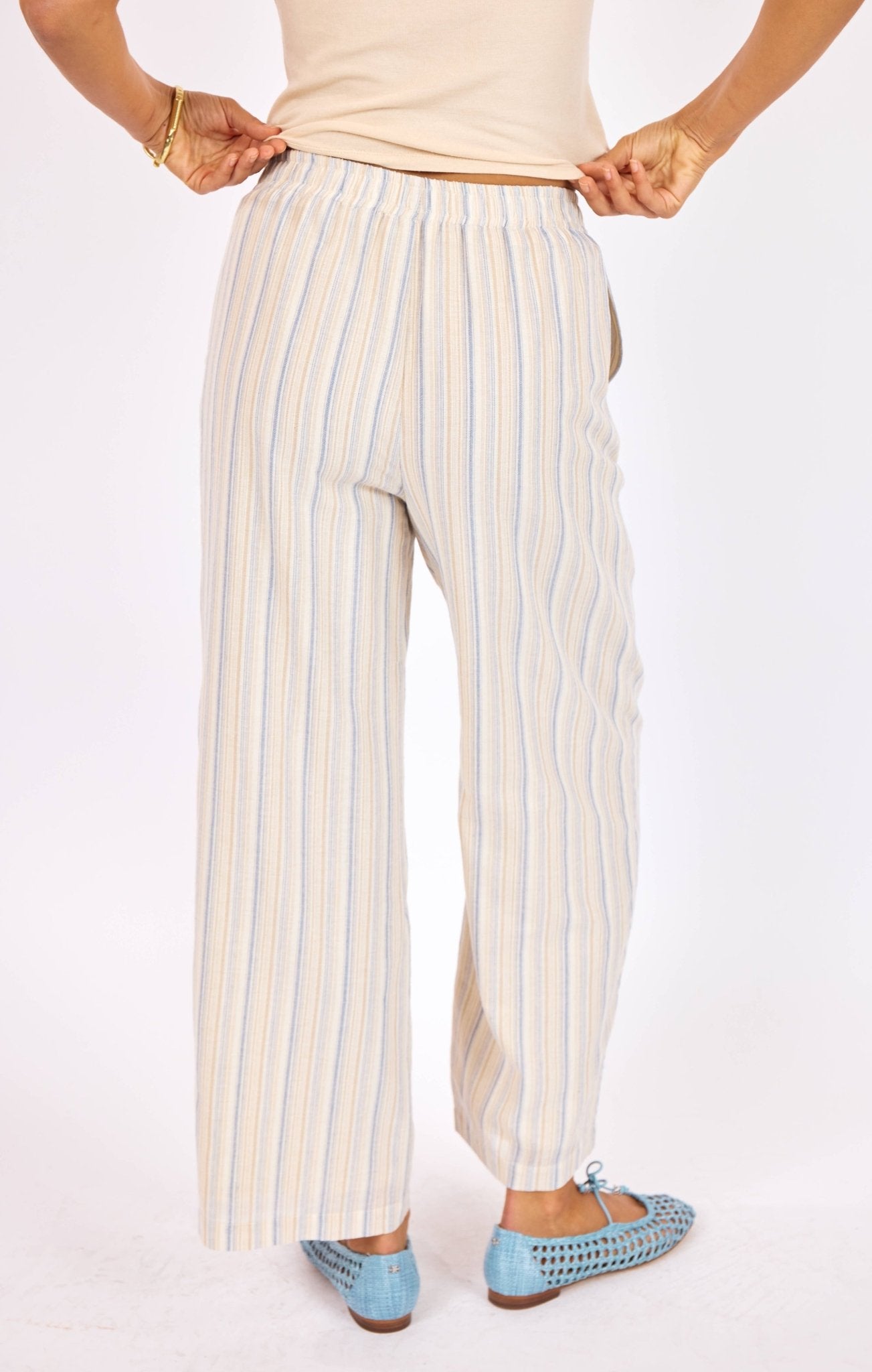 The Lands Pull on Pants - happenstance.